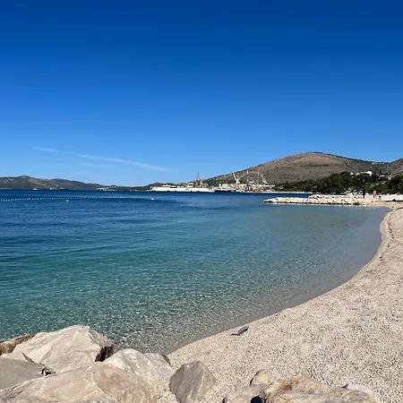 Sea View Apartment-20 M From The Sea Trogir Exterior photo