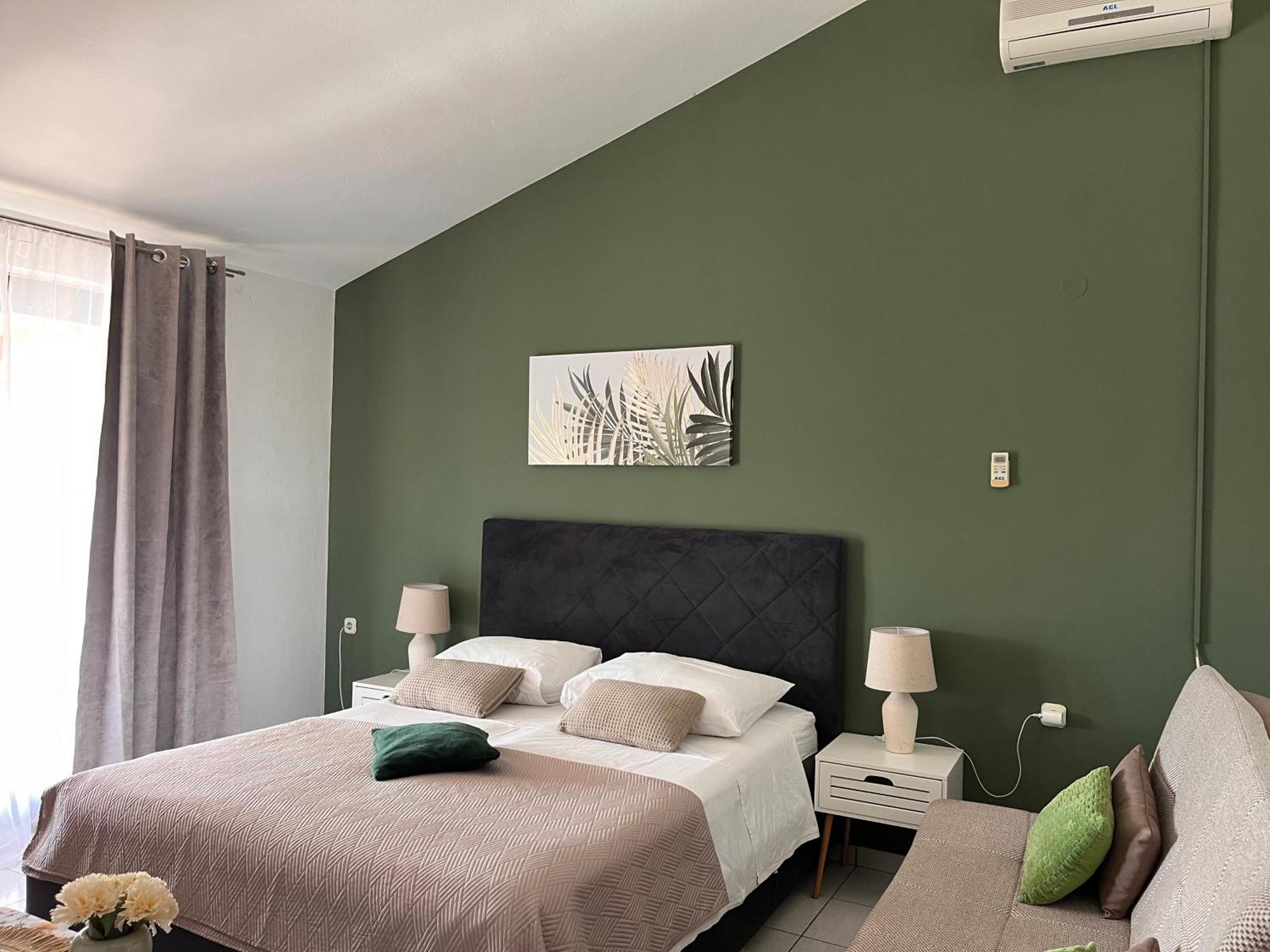 Sea View Apartment-20 M From The Sea Apartamento *